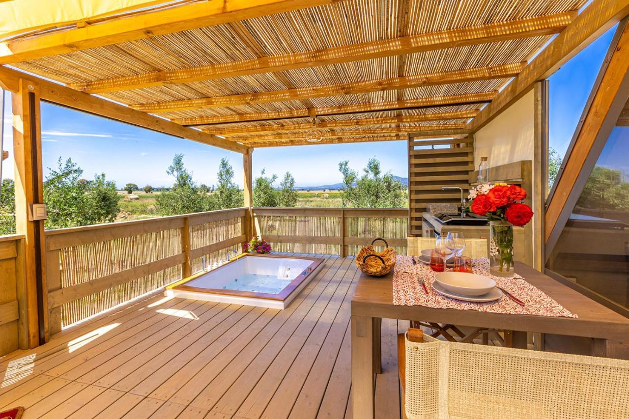 فندق Glamping Gli Etruschi بيومبينوا المظهر الخارجي الصورة
